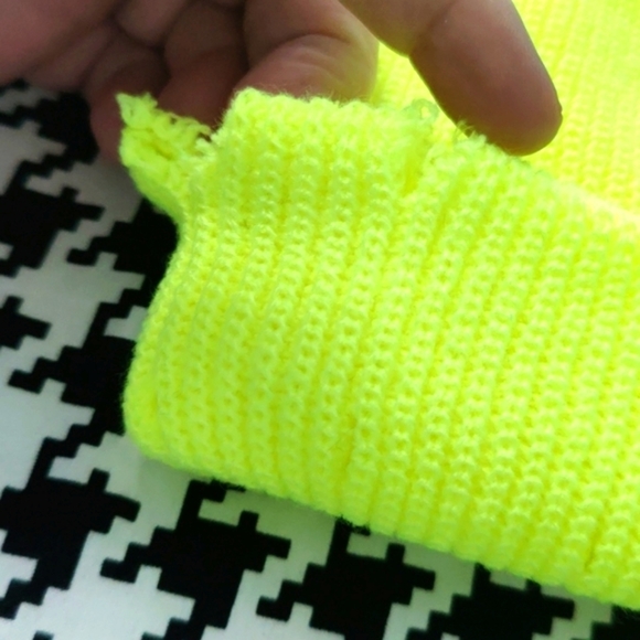 Neon yellow dolls kill punk beanie hat - Picture 7 of 10